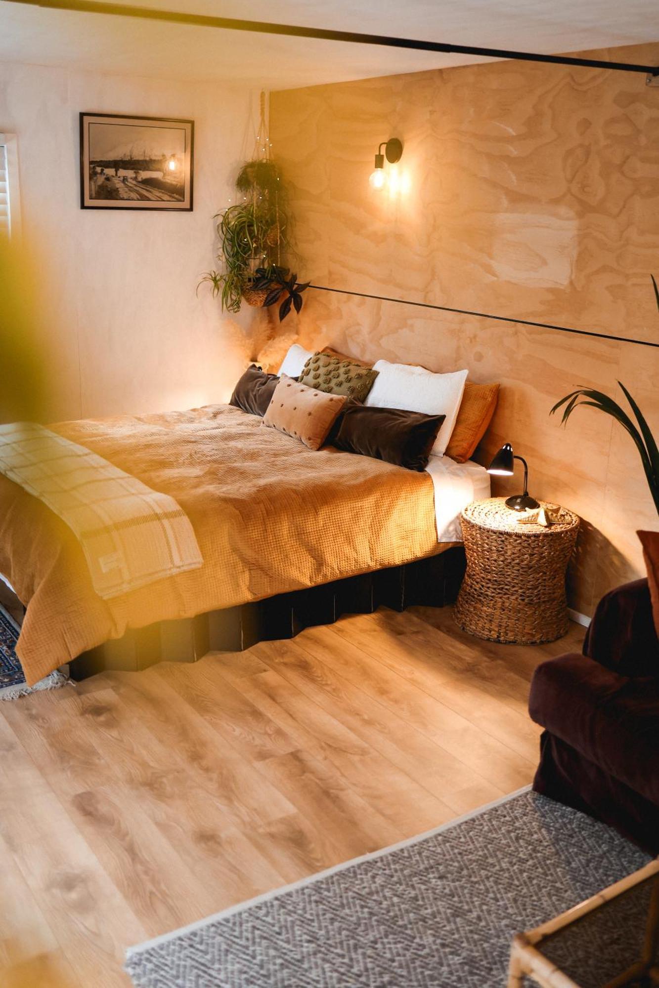 Kaitake Kabana - Unique, Off-Grid, Studio Retreat Oakura エクステリア 写真